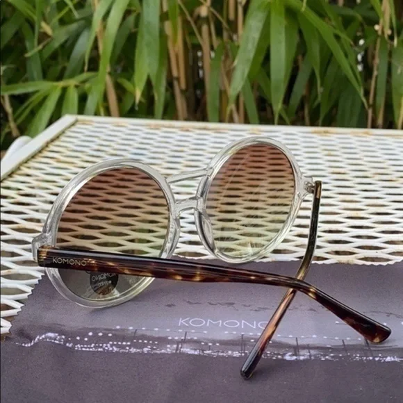 KOMONO Coco Clear / Tortoise Sunglasses New - Picture 9 of 16